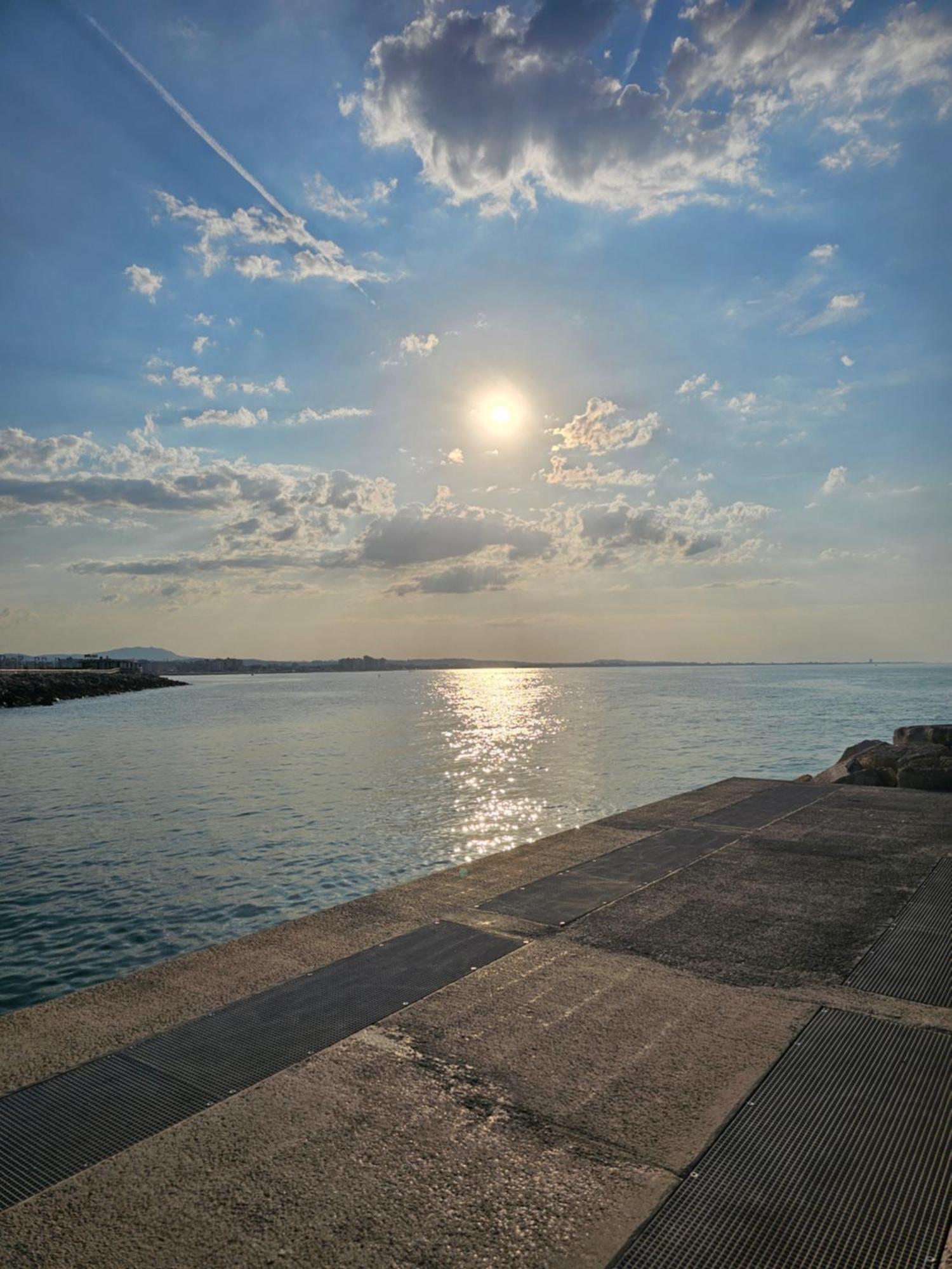 Cattolica Apartments ภายนอก รูปภาพ